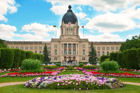 https://amensecurity.ca/Government Building